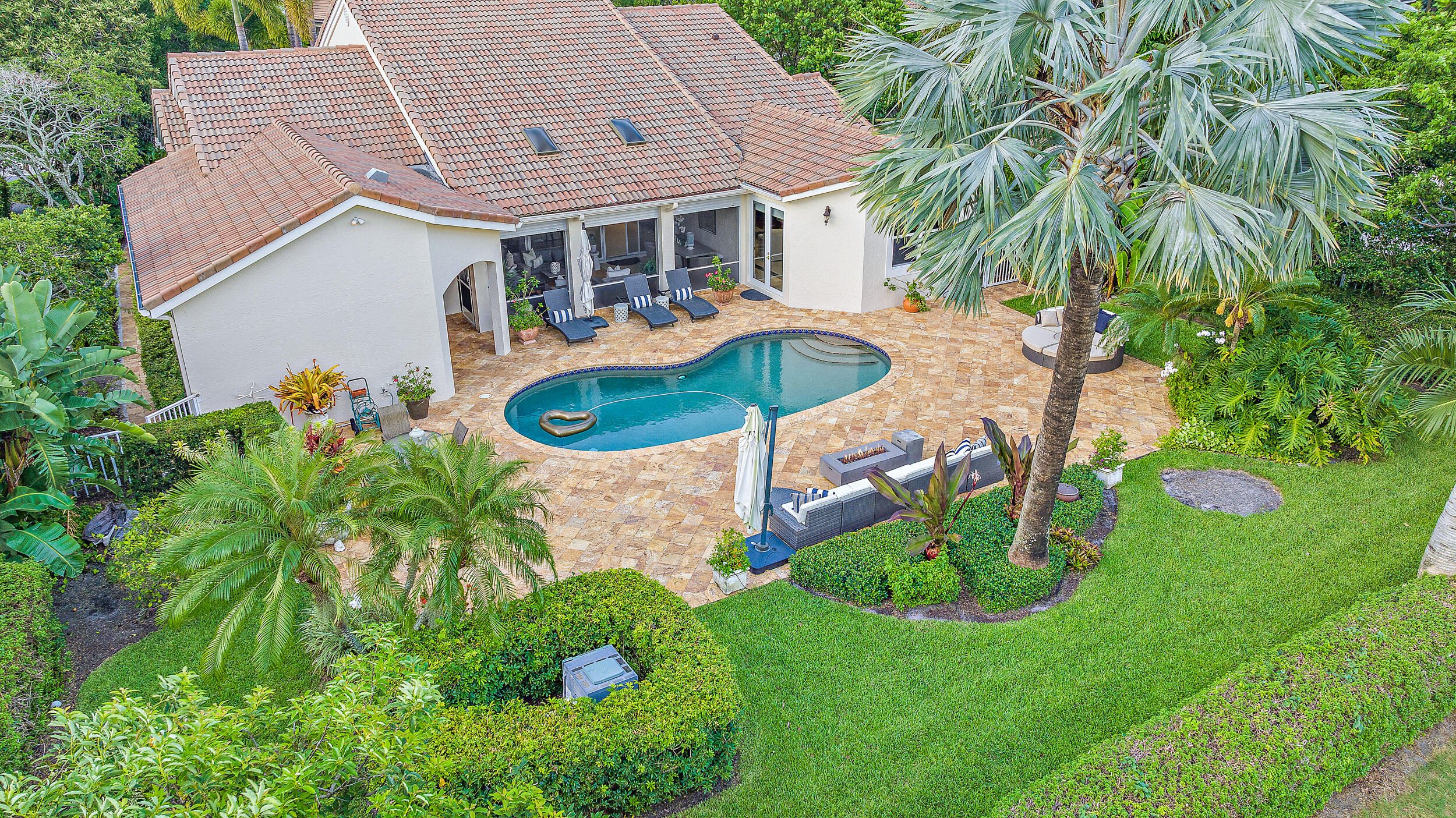 112 Regatta Drive Jupiter, FL 33477 - Photo 4 of 46 Rear View