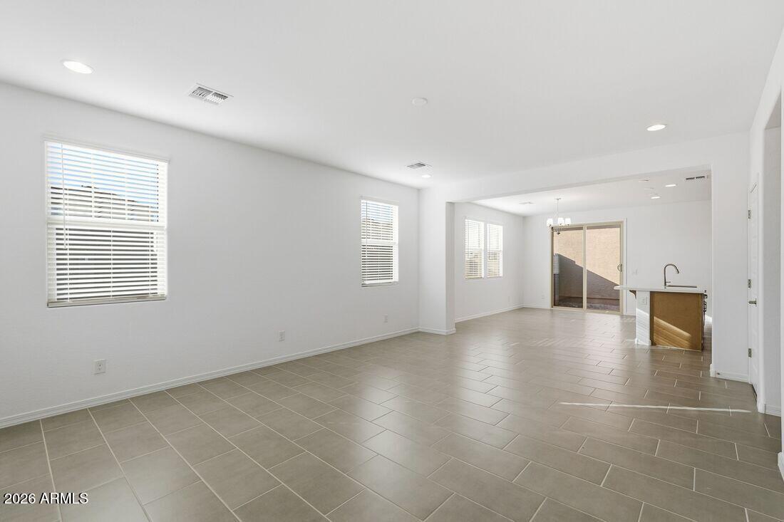 10056 West Piccadilly Road Avondale, AZ 85392 - Photo 14 of 49 hj-az-phoenix-parkside-villas-cc-rm1-lot