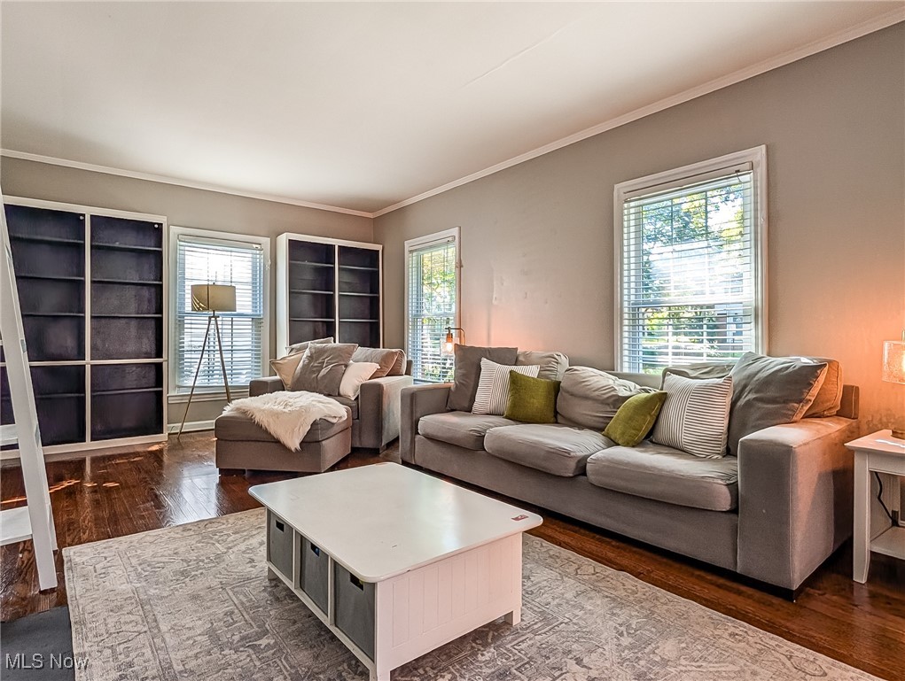 4117 Silsby Road Cleveland, OH 44118 - Photo 6 of 41