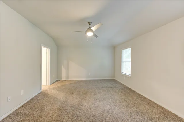 a view of empty room with window