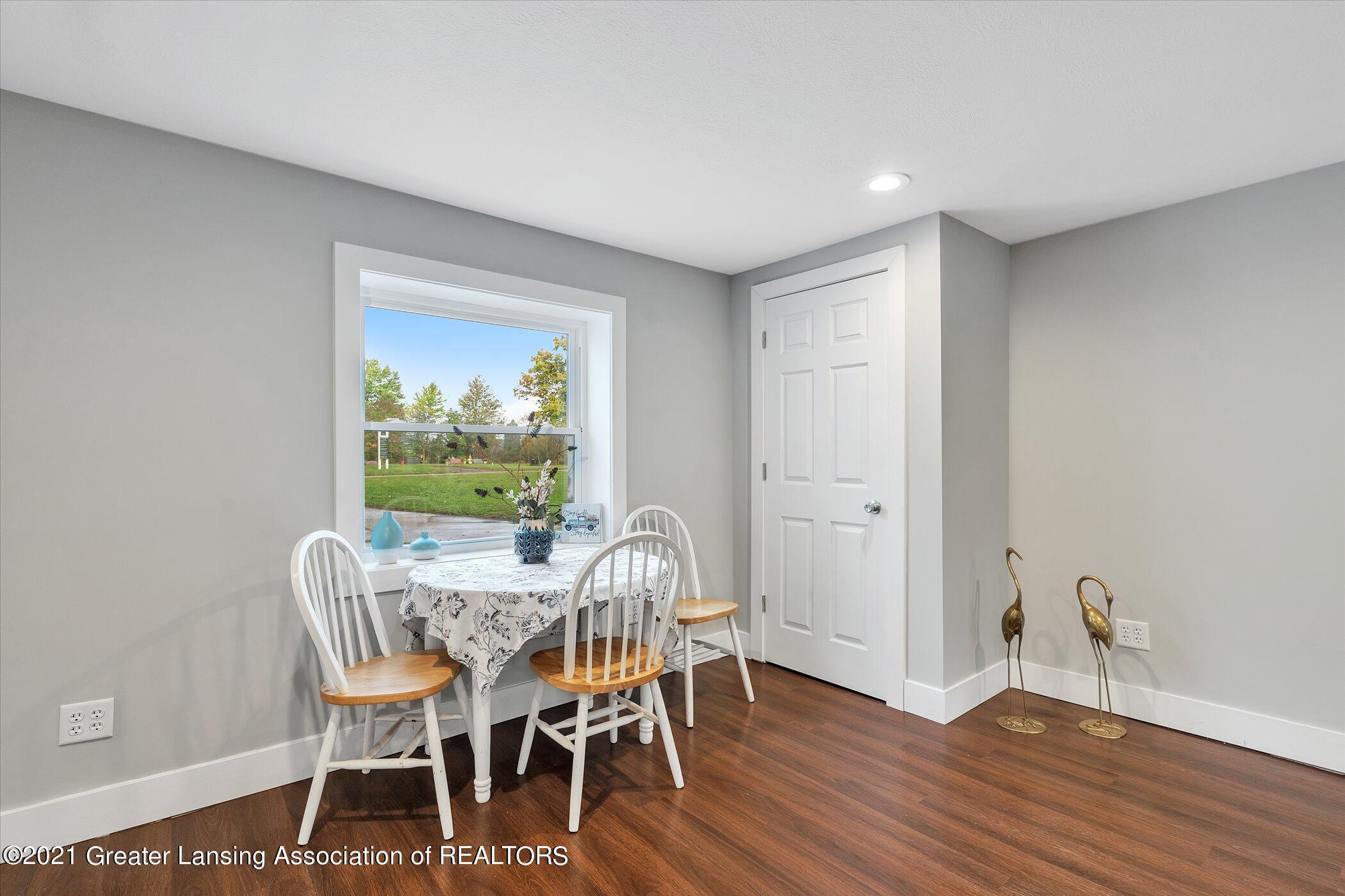 2925 South Canfield Road Eaton Rapids, MI 48827 - Photo 18 of 31 18-2925 S Canfield Rd-Windowstill Real E