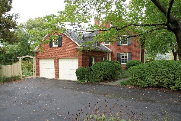 3511 Mud Lick Road Southwest Roanoke, VA 24018 - Photo 3 of 37 EXTERIOR