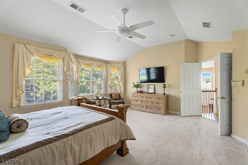 10 Barnstable Road Berkeley Heights, NJ 07922 - Photo 29 of 47