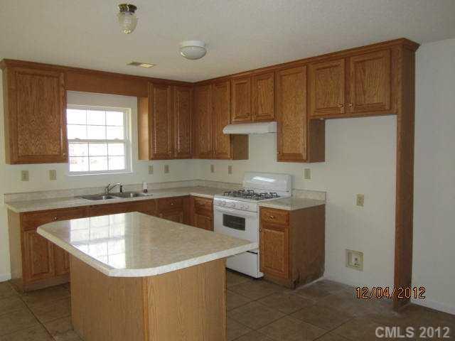 2410 Roberta Road Concord, NC 28027 - Photo 5 of 10