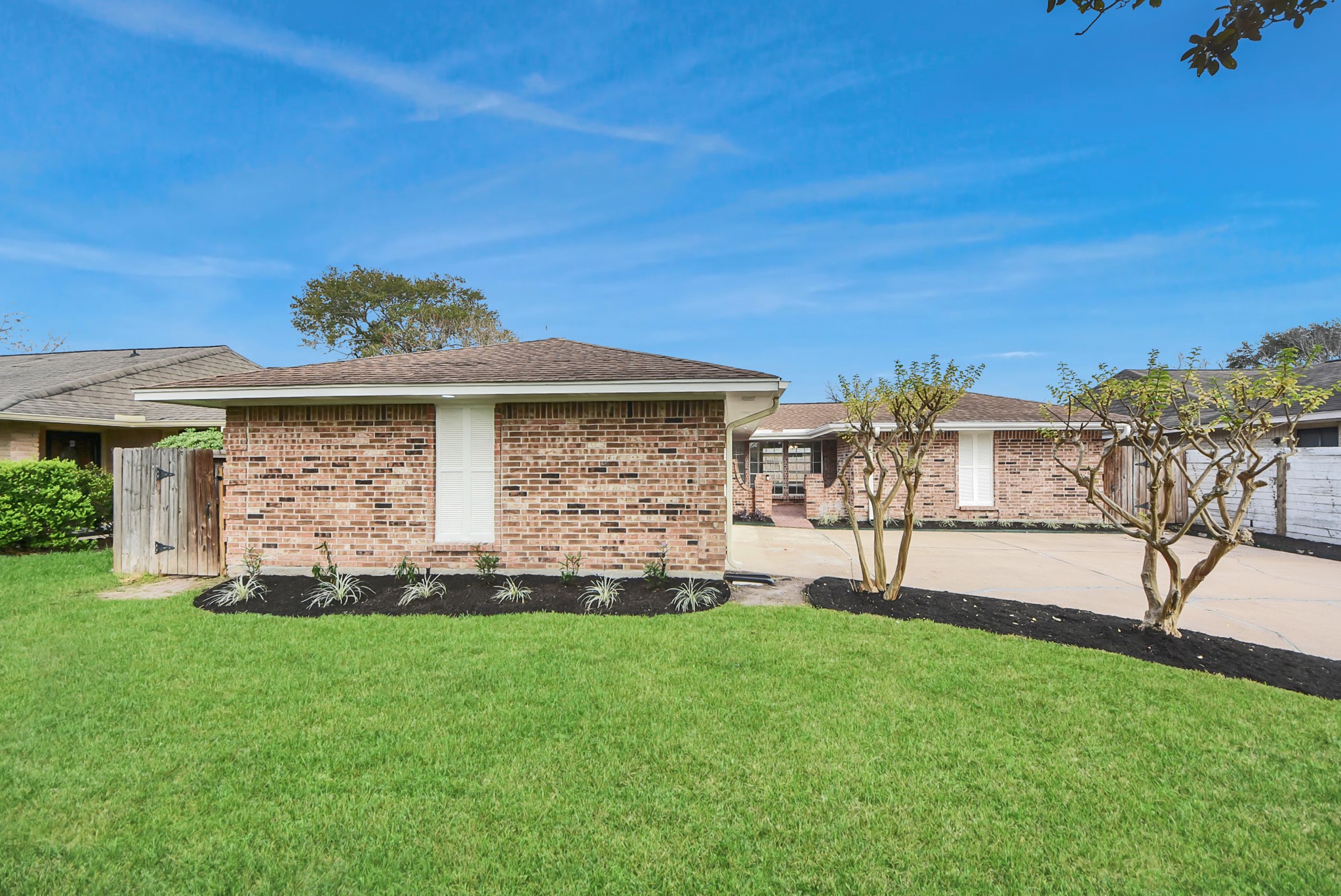 7102 Log Hollow Drive Houston, TX 77040 - Photo 3 of 47