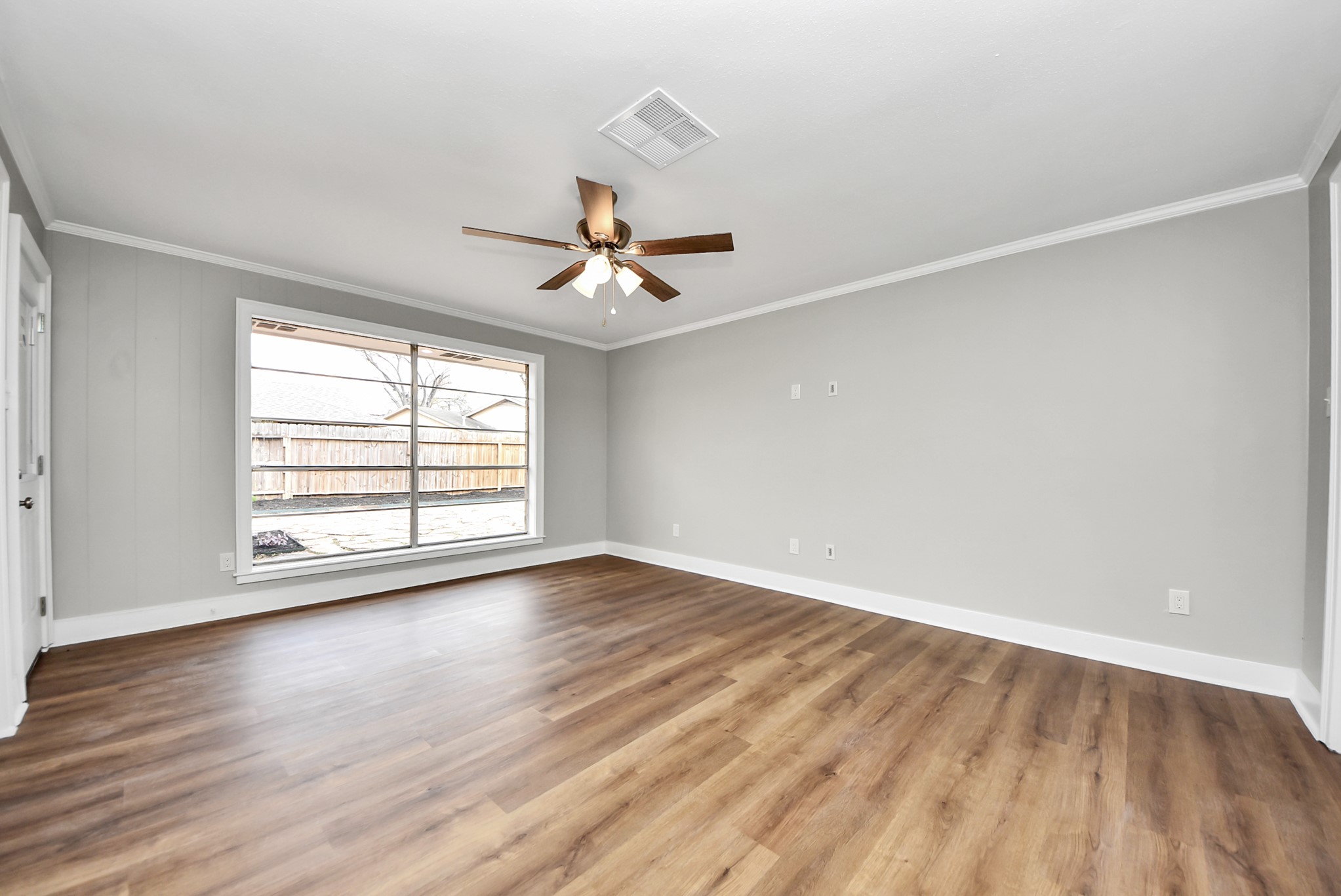 7102 Log Hollow Drive Houston, TX 77040 - Photo 10 of 47