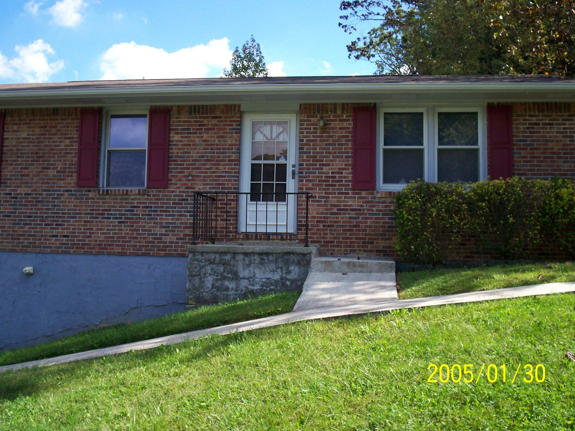 1808 Whiteoak Road, Unit 20&021 Chattanooga, TN 37415 - Photo 3 of 12 WHITE OAK ROAD 025