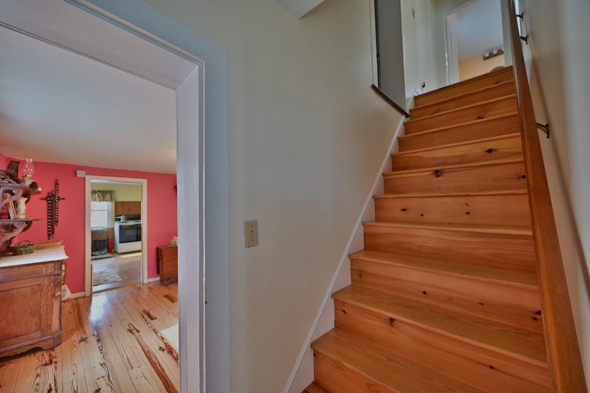 198 Daw Road Pleasant Mount, PA 18453 - Photo 44 of 61 Stairs