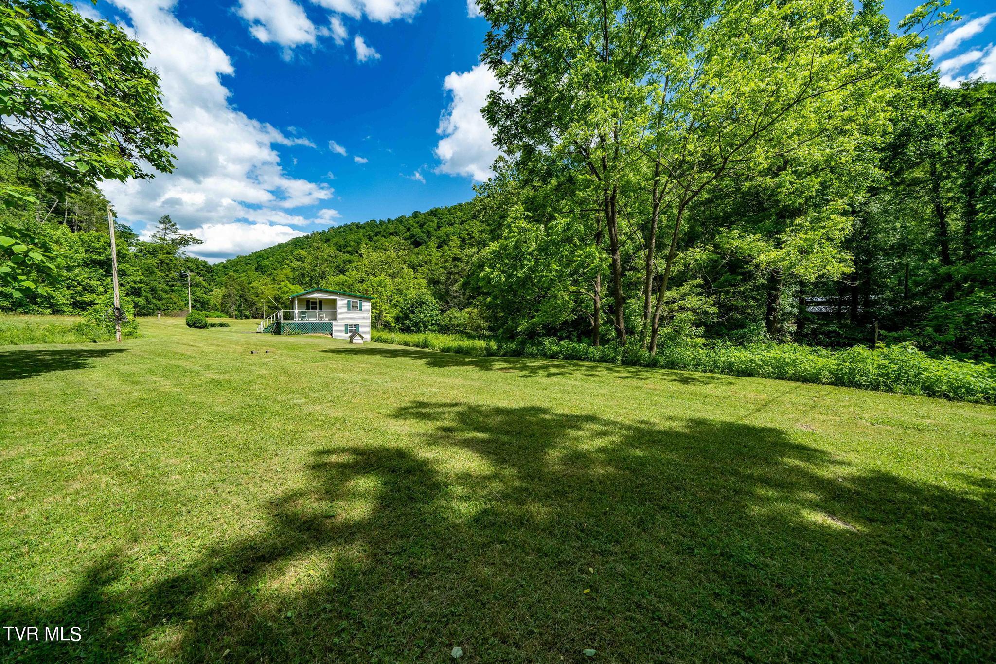 766 Doe Creek Road Butler, TN 37640 - Photo 13 of 50 766 Doe Creek Road (31 of 54)