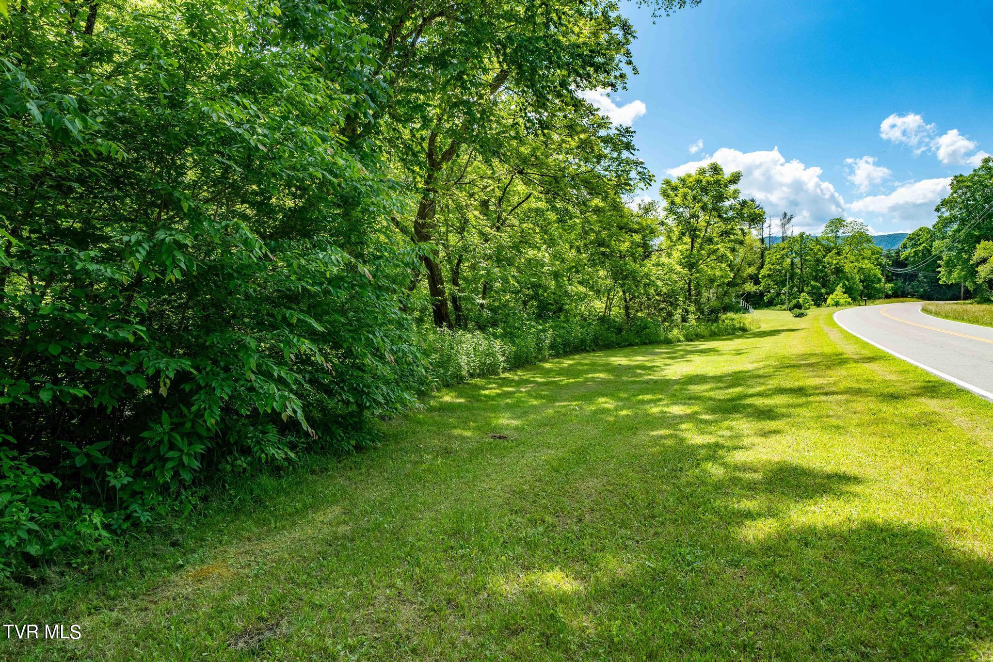 766 Doe Creek Road Butler, TN 37640 - Photo 23 of 50 766 Doe Creek Road (41 of 54)