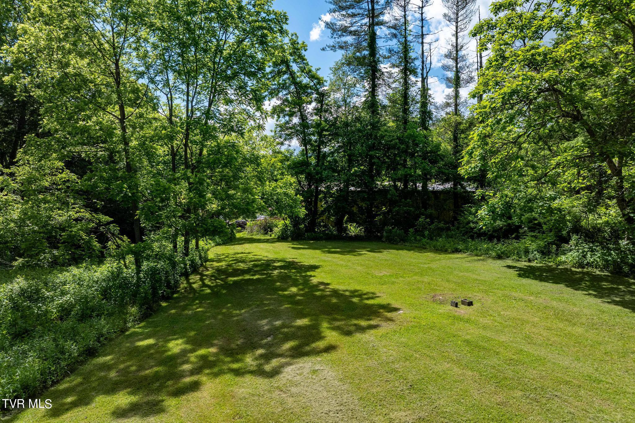 766 Doe Creek Road Butler, TN 37640 - Photo 26 of 50 766 Doe Creek Road (18 of 54)