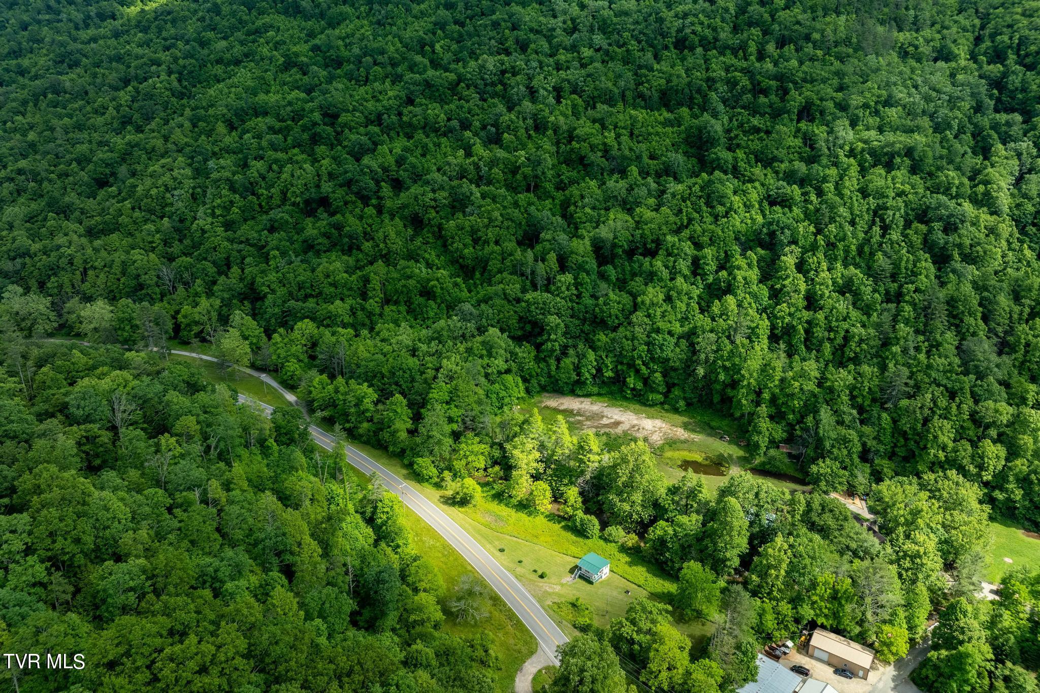 766 Doe Creek Road Butler, TN 37640 - Photo 33 of 50 766 Doe Creek Road (8 of 54)