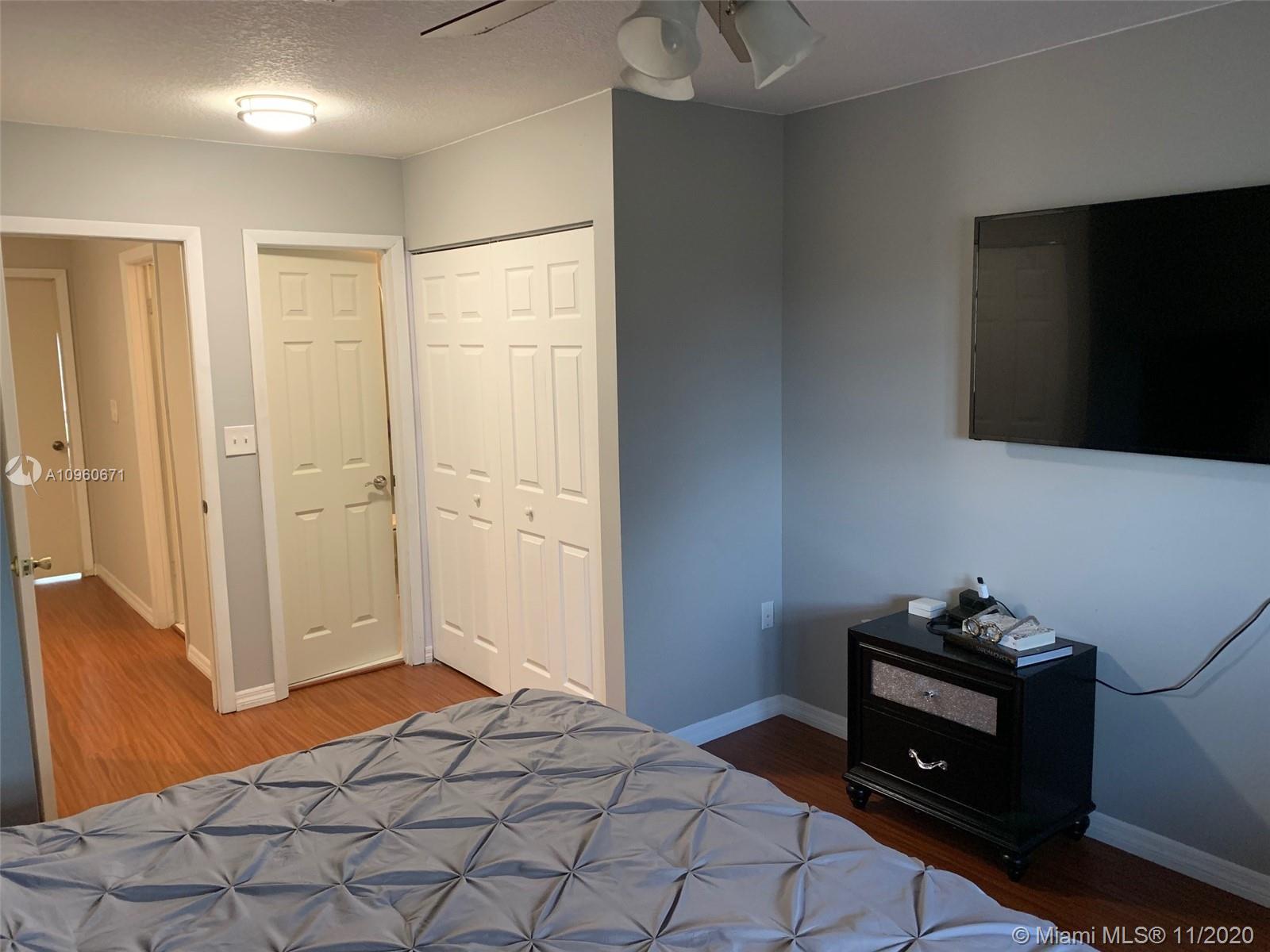 13308 Southwest 60th Terrace Miami, FL 33183 - Photo 12 of 18
