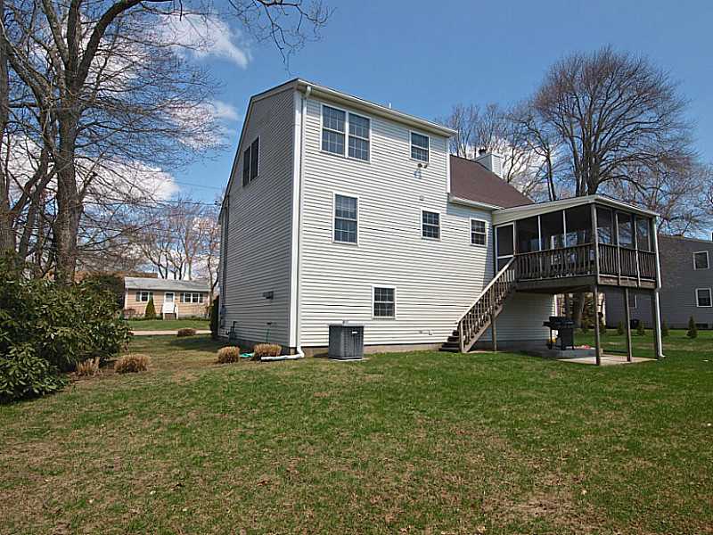 18 Conanicus Road Narragansett, RI 02882 - Photo 4 of 25 Exterior Back.