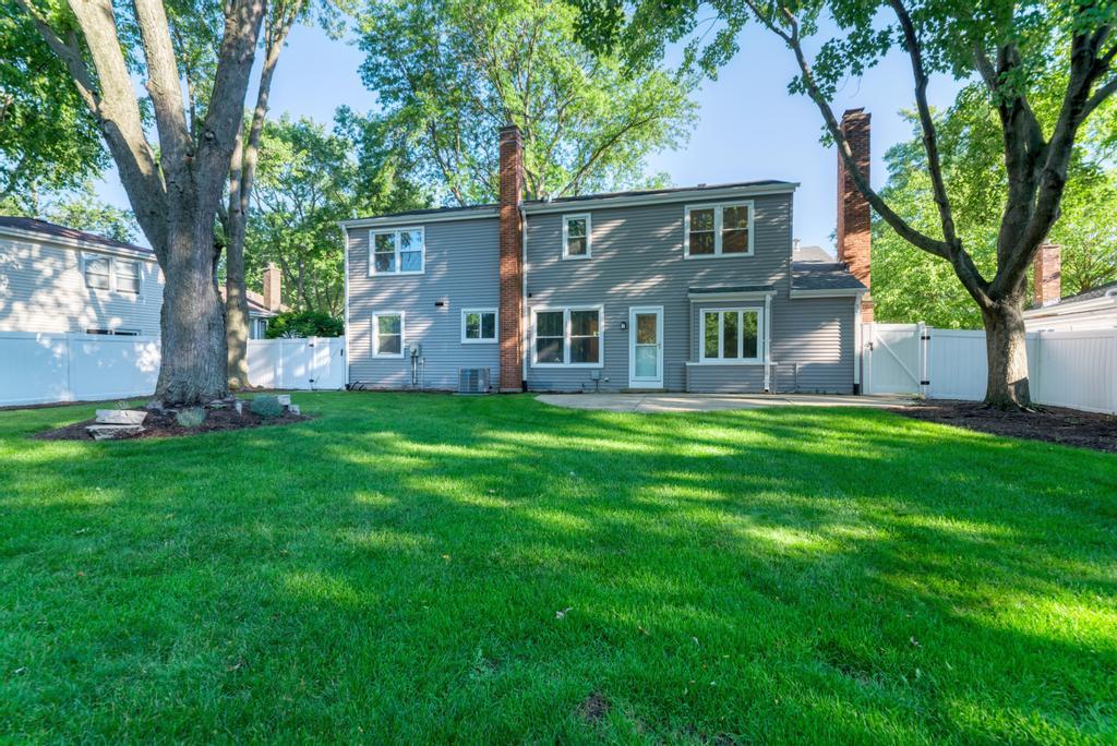 1249 Stonegate Road Naperville, IL 60540 - Photo 43 of 49