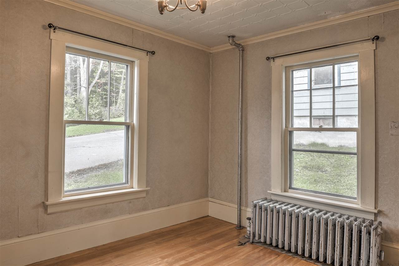 85 Sullivan Street Keene, NH 03431 - Photo 10 of 28
