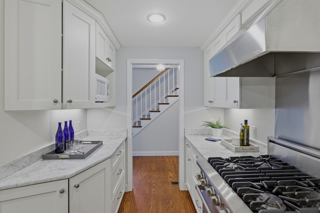 6 Edmonds Road, Unit 6 Concord, MA 01742 - Photo 15 of 37 Gallery Image 15
