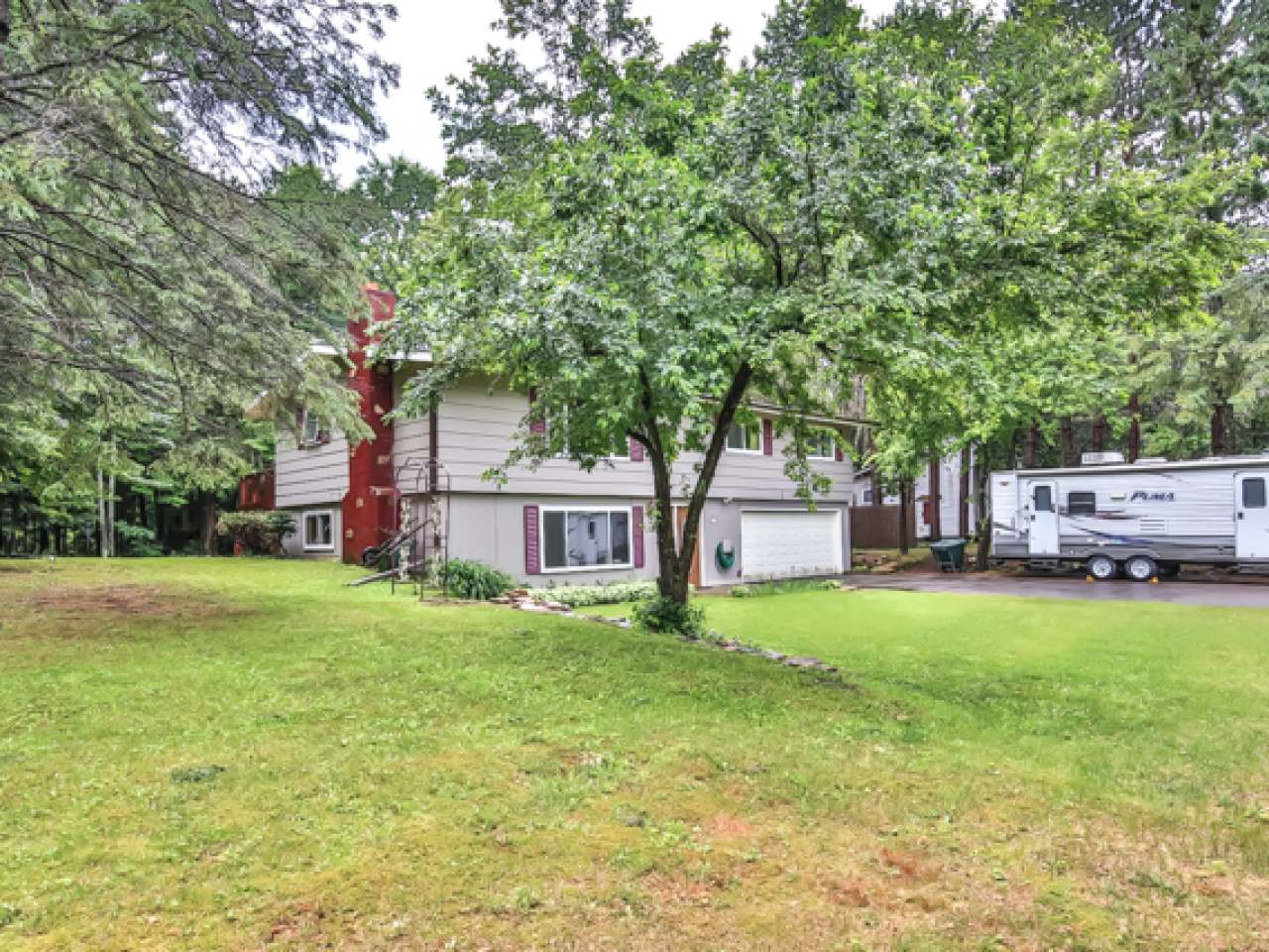 4725 Gladys Street Rhinelander, WI 54501 - Photo 2 of 32 Gallery Image 2