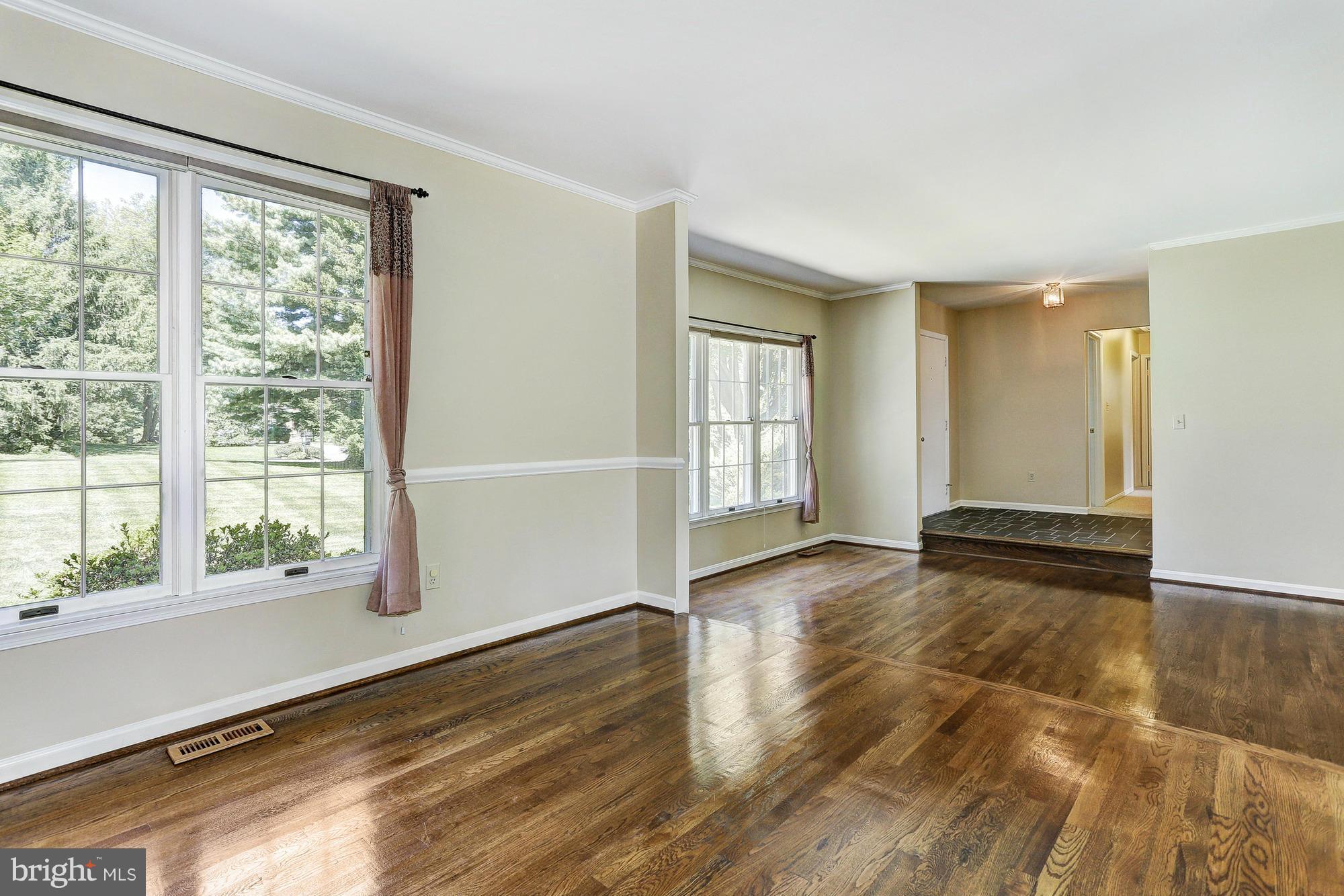 7375 Hallmark Road Clarksville, MD 21029 - Photo 4 of 30 Formal Dining Room