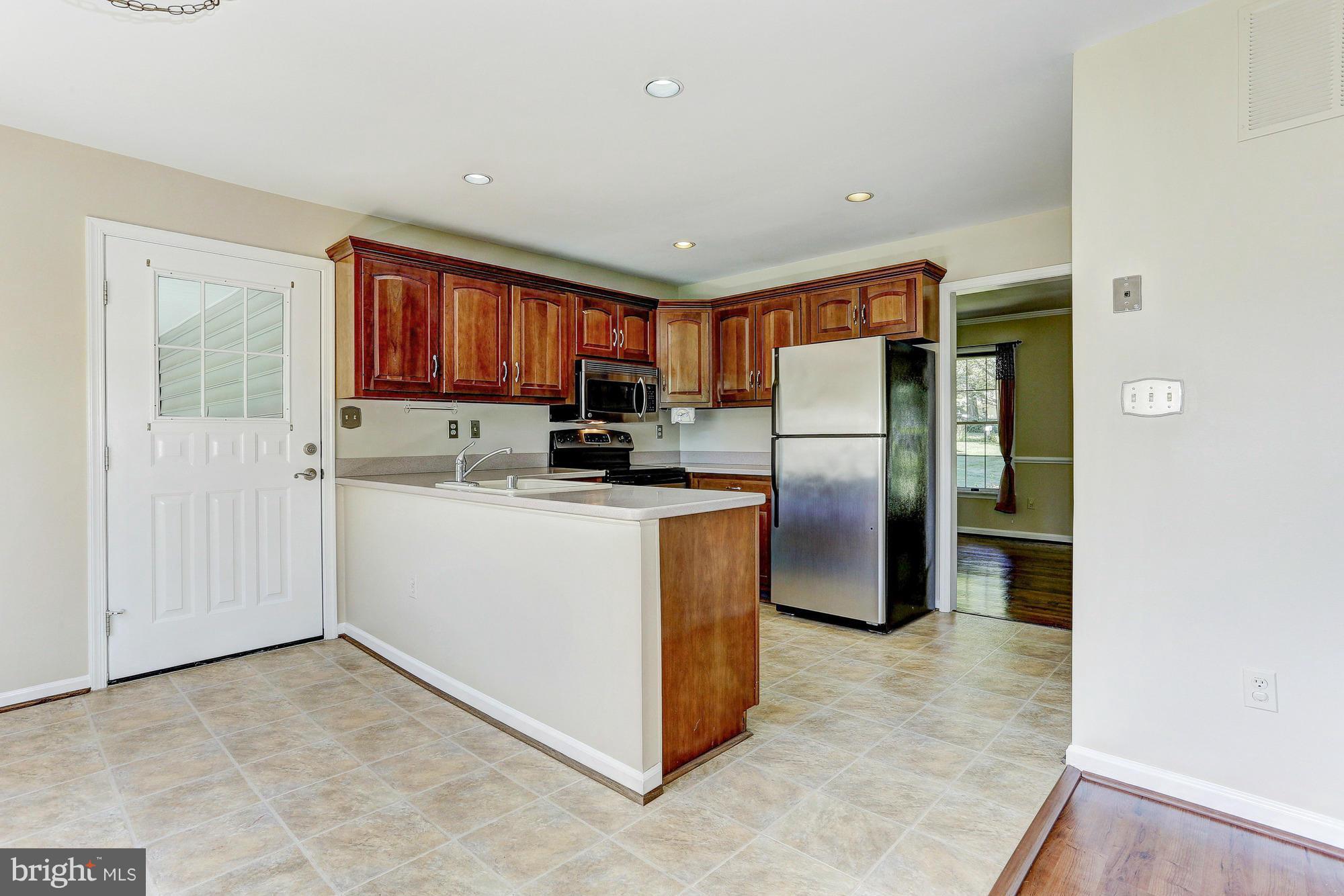 7375 Hallmark Road Clarksville, MD 21029 - Photo 9 of 30 Breakfast Area