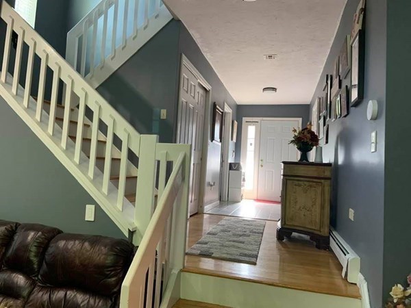 200 Ridgefield Circle, Unit D Clinton, MA 01510 - Photo 4 of 16