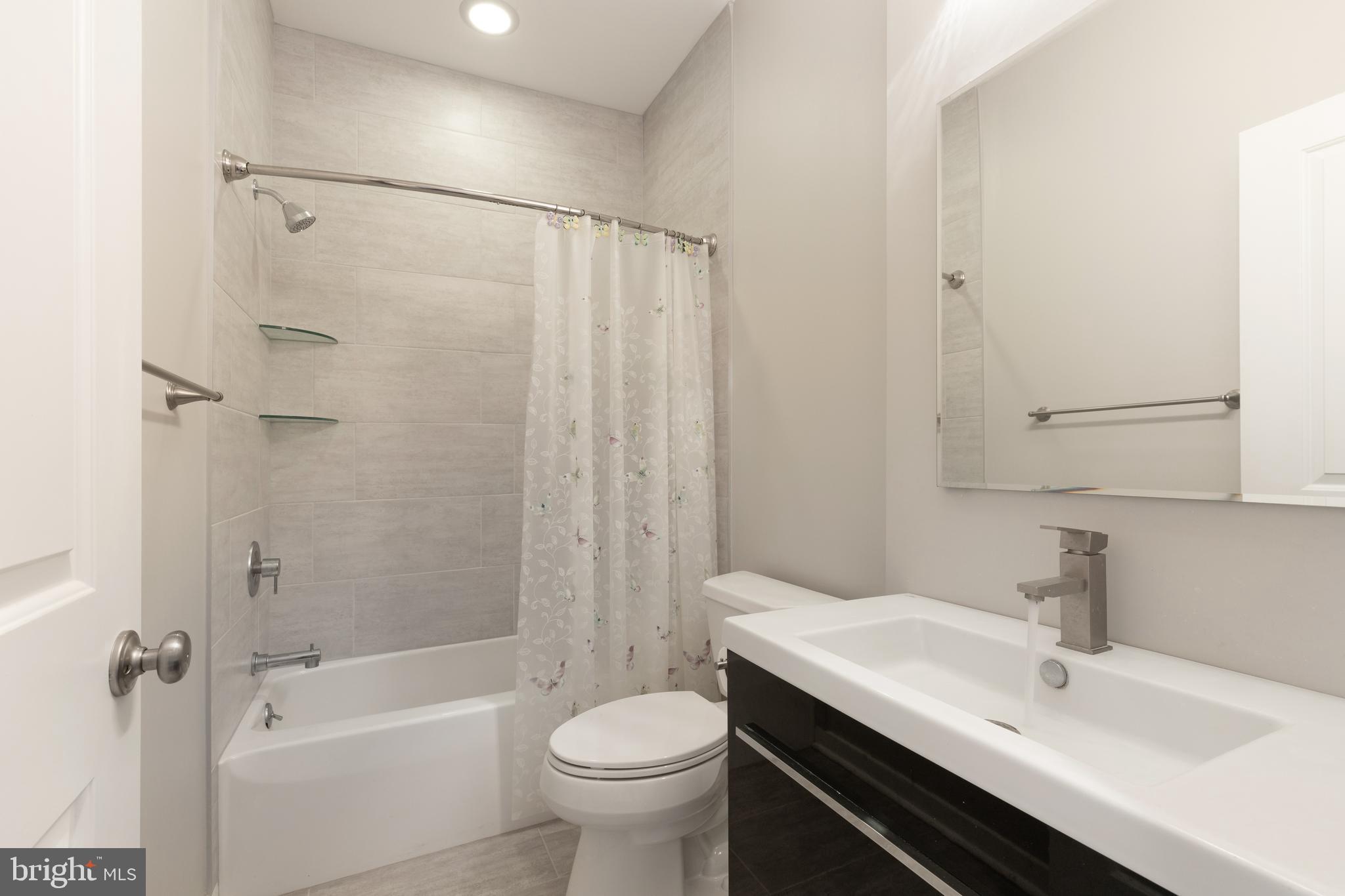3831 Terrace Street, Unit G Philadelphia, PA 19128 - Photo 15 of 35