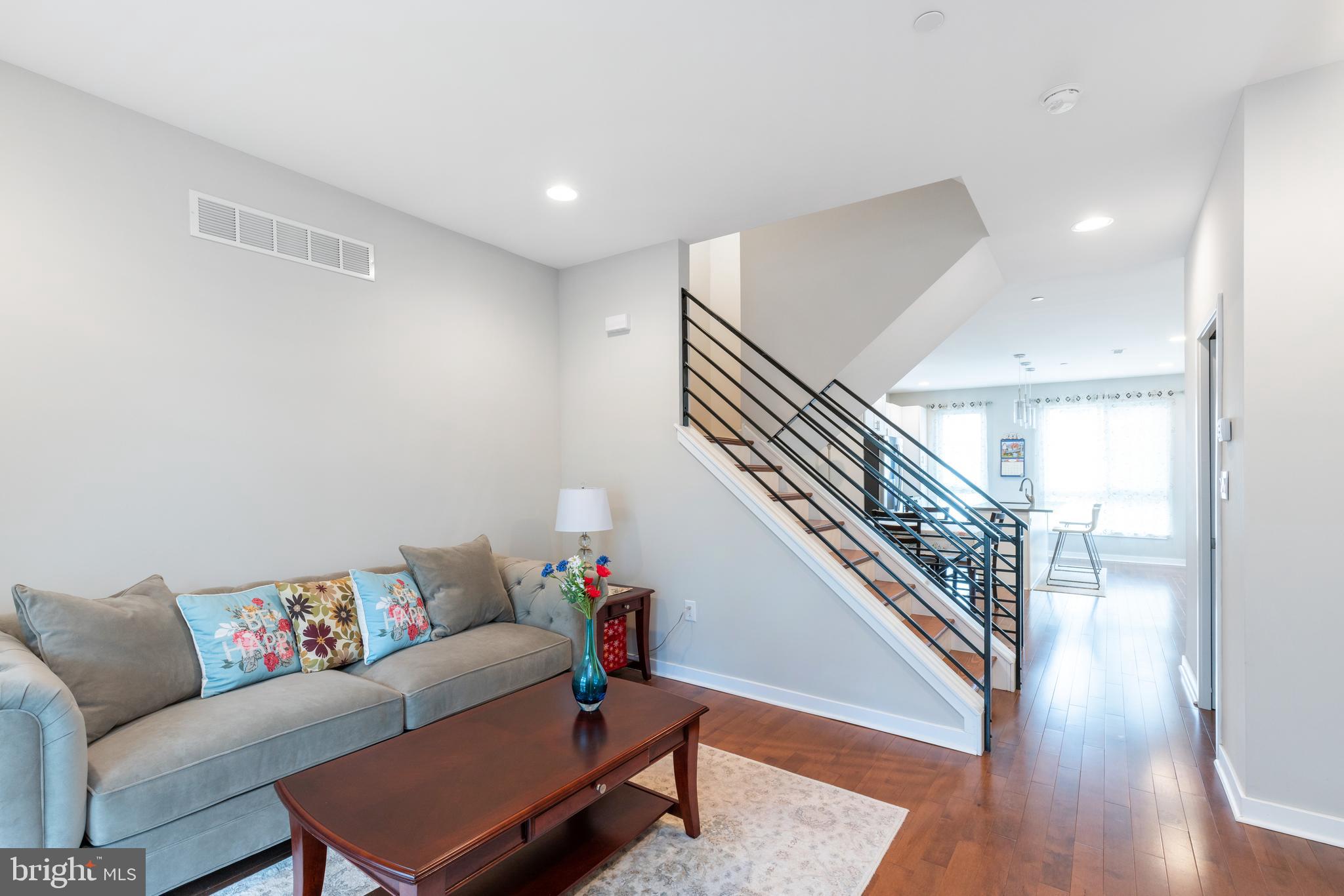 3831 Terrace Street, Unit G Philadelphia, PA 19128 - Photo 4 of 35