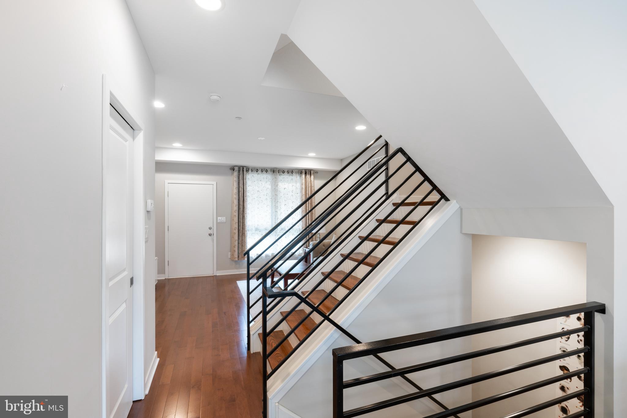 3831 Terrace Street, Unit G Philadelphia, PA 19128 - Photo 10 of 35