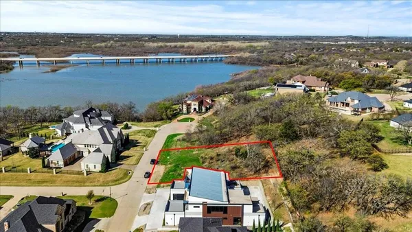 $375,000 | 2309 Oak Bluff Drive, Corinth, TX 76210
