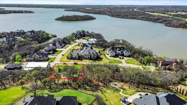 $375,000 | 2309 Oak Bluff Drive, Corinth, TX 76210