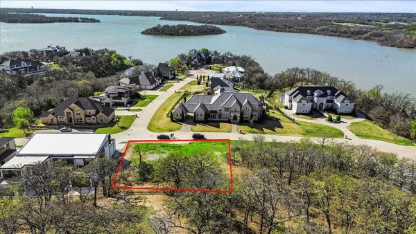$375,000 | 2309 Oak Bluff Drive, Corinth, TX 76210