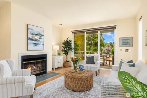 $1,600,000 | 105 Lovell Avenue Southwest, Unit 1511, Bainbridge Island, WA 98110