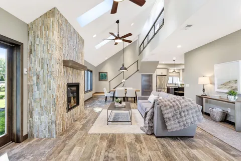 $1,175,000 | 2830 Tomahawk Court, Middleton, WI 53562