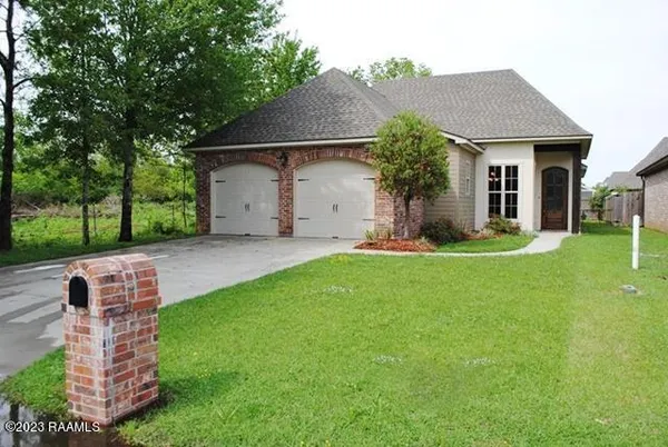 $2,200 | 106 Clearwater Drive, Broussard, LA 70518