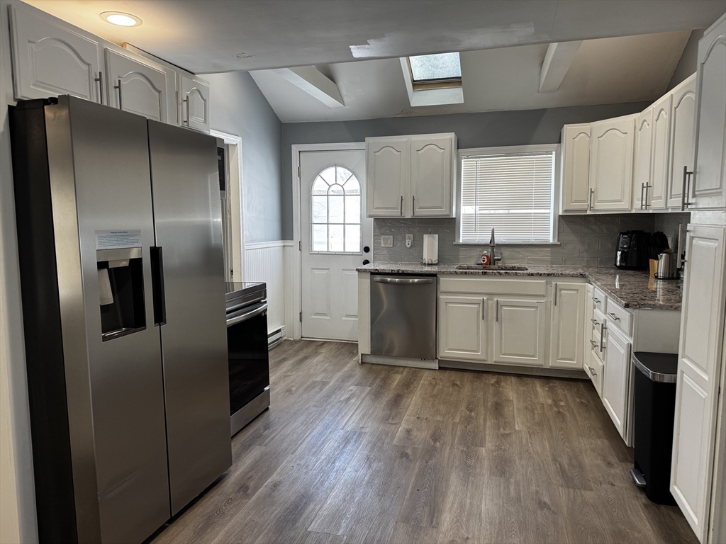 6 Chamberlain Road Shrewsbury, MA 01545 - Photo 7 of 12