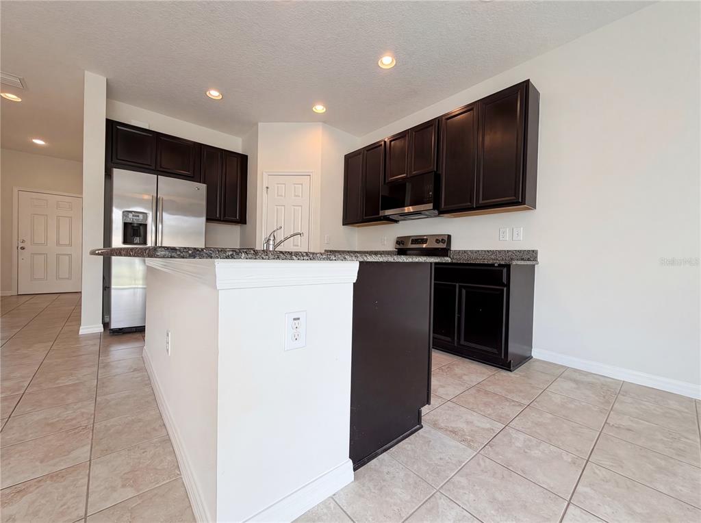 7011 Towne Lake Road Riverview, FL 33578 - Photo 9 of 23