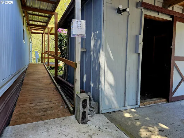a view of entryway
