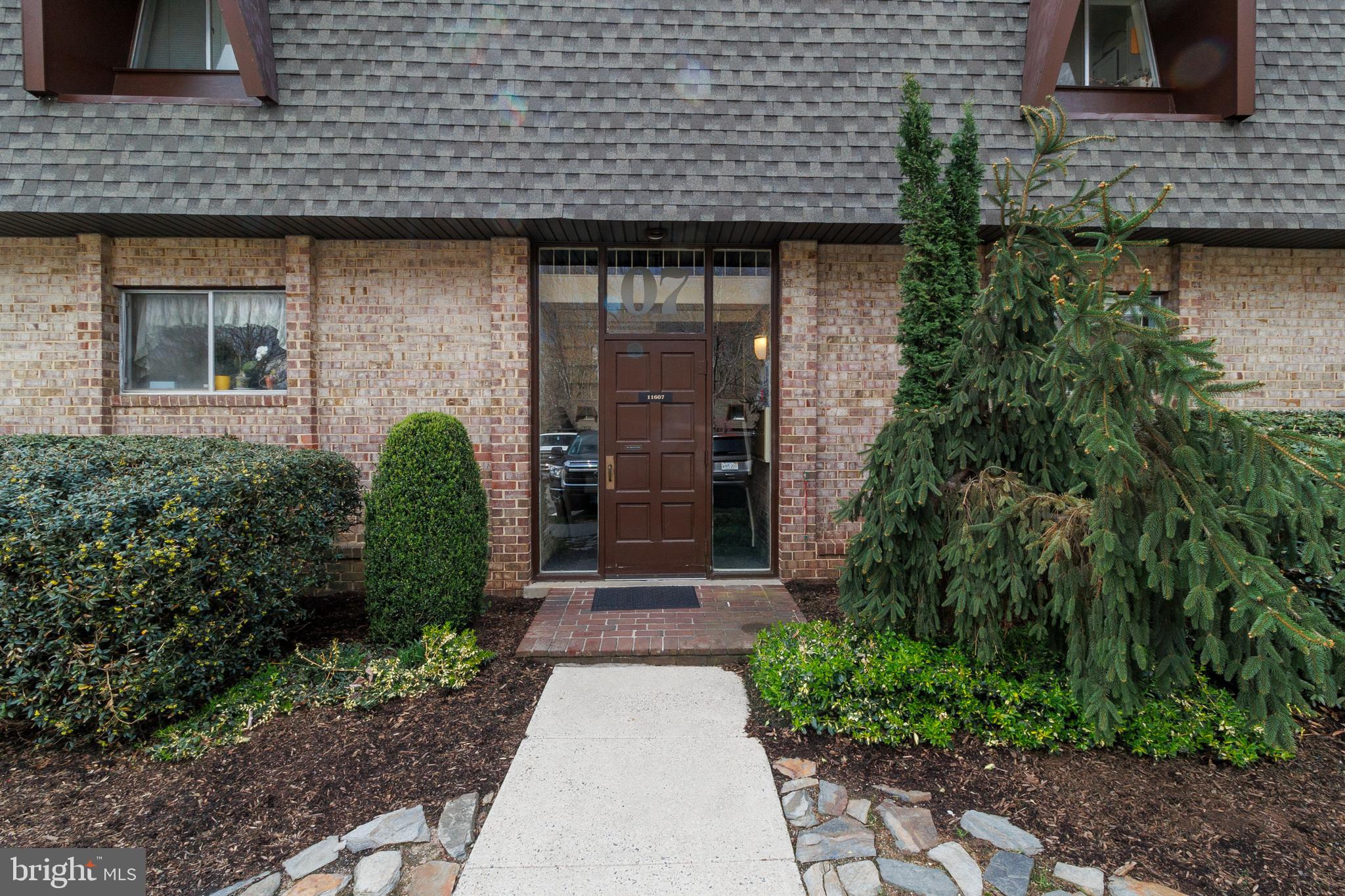 11607 Vantage Hill Road, Unit 12B Reston, VA 20190 - Photo 3 of 22