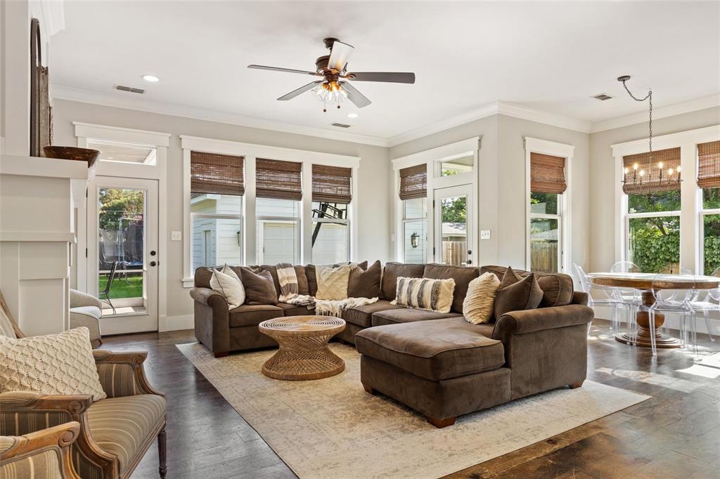 1109 East Oakdale Road Irving, TX 75060 - Photo 13 of 33 a living room with furniture and a large window