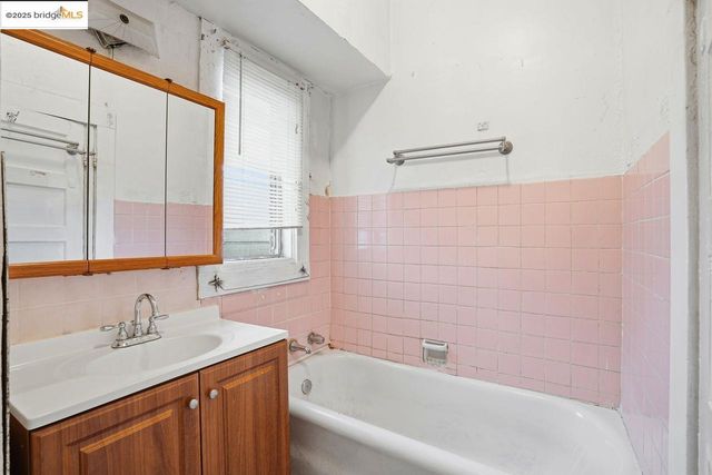 $765,000 | 1068 Aileen Street, Oakland, CA 94608