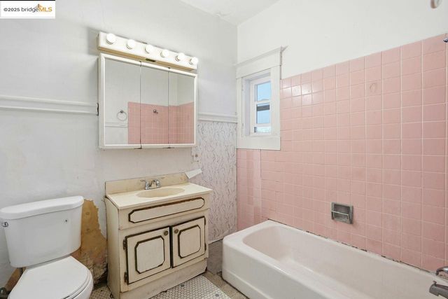 $765,000 | 1068 Aileen Street, Oakland, CA 94608