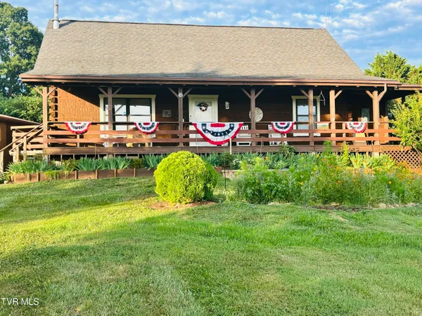 $380,000 | 320 Barren Road, Chuckey, TN 37641