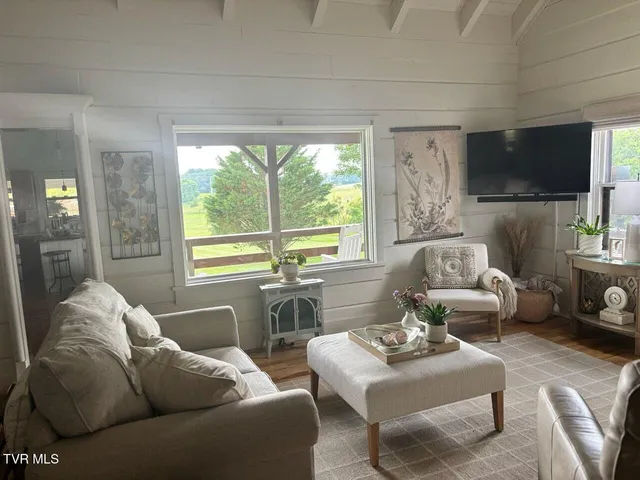 $399,900 | 320 Barren Road, Chuckey, TN 37641