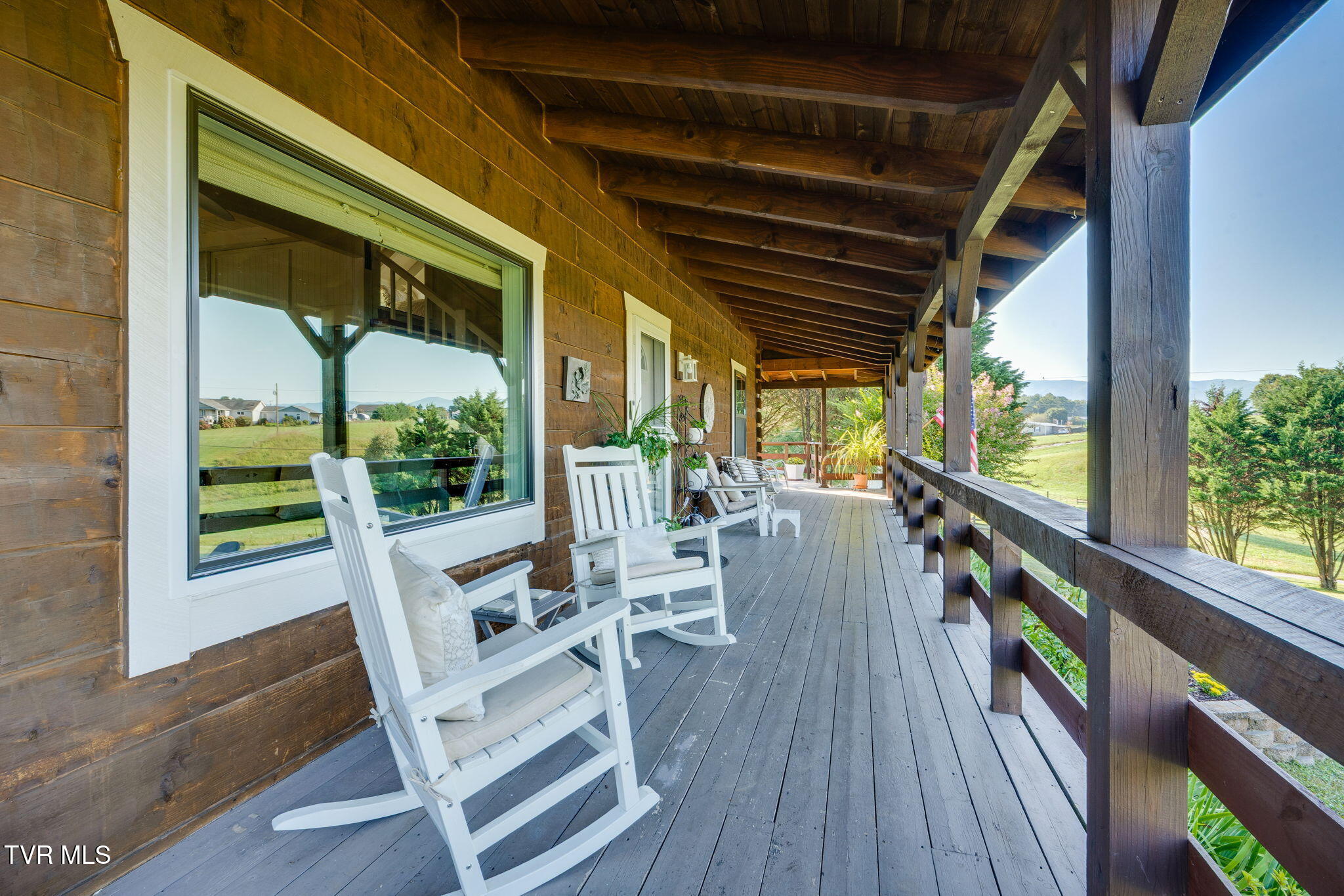 320 Barren Road Chuckey, TN 37641 - Photo 4 of 59 003