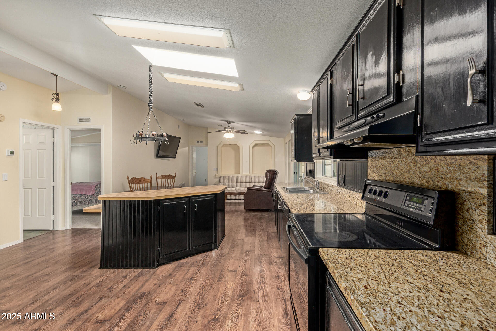 215 North Power Road, Unit 21 Mesa, AZ 85205 - Photo 9 of 29 09 - Power