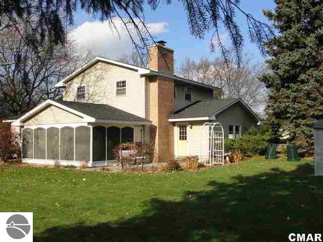 803 West Preston Road Mount Pleasant, MI 48858 - Photo 5 of 23 1772653-4.JPG