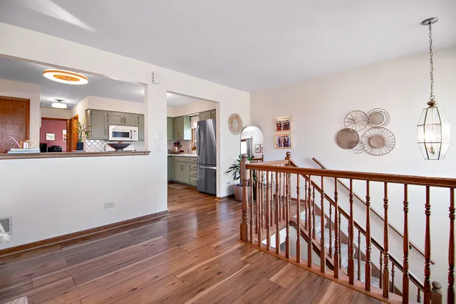 $314,900 | 11053 Louetta Lane, Unit 193, Orland Park, IL 60467