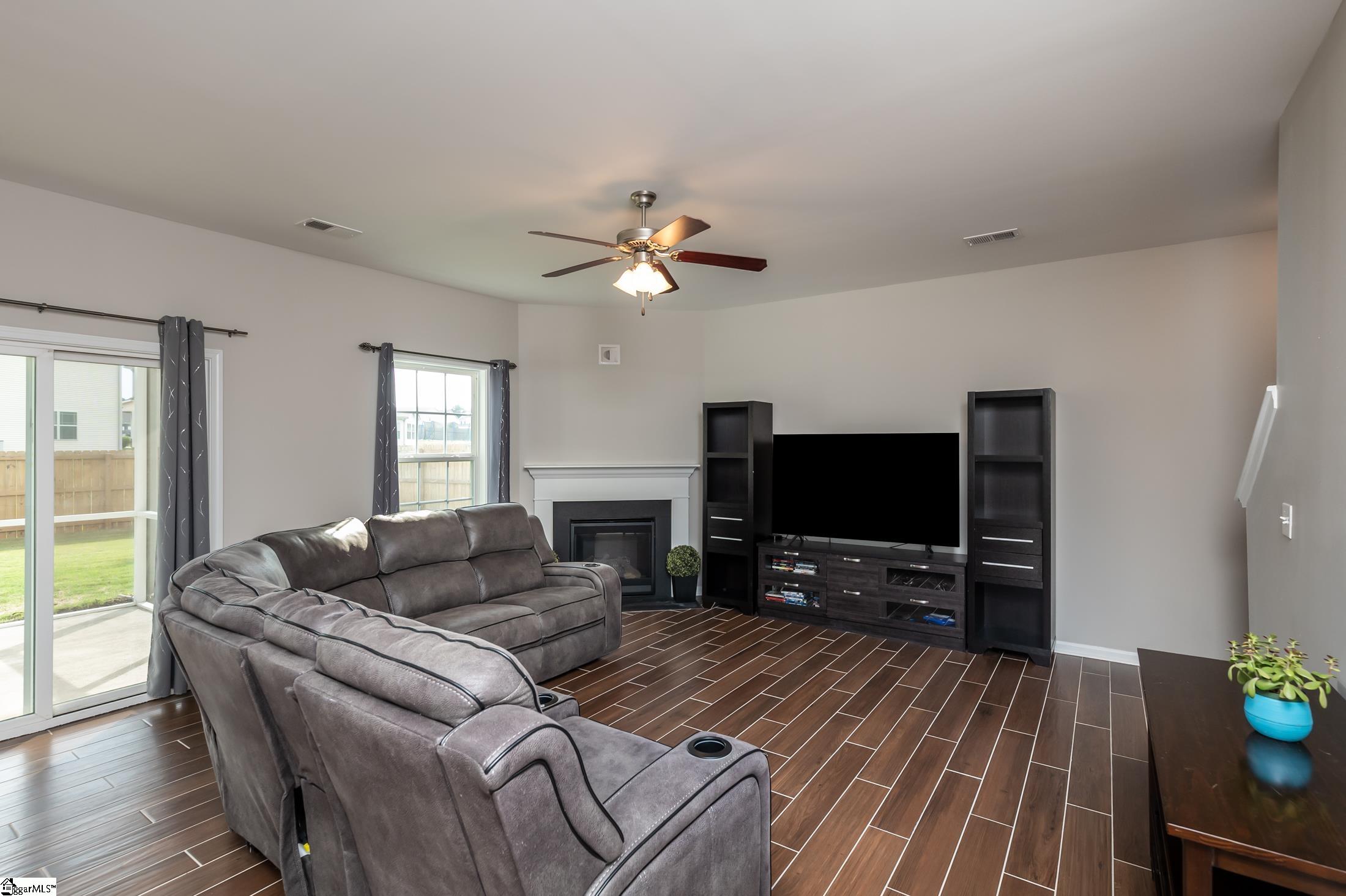 802 Camberwell Road Simpsonville, SC 29680 - Photo 11 of 36 Gallery Image 11