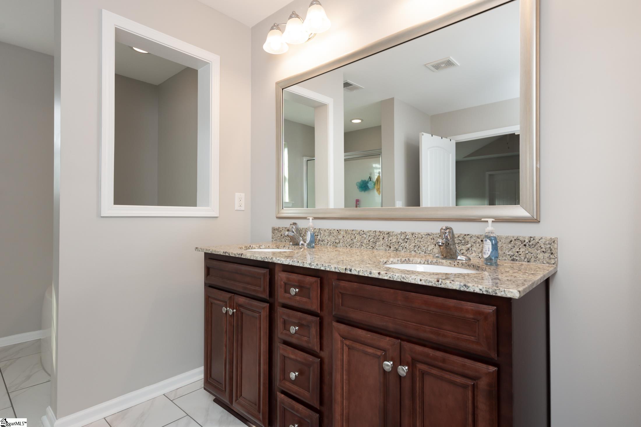 802 Camberwell Road Simpsonville, SC 29680 - Photo 24 of 36 Gallery Image 24
