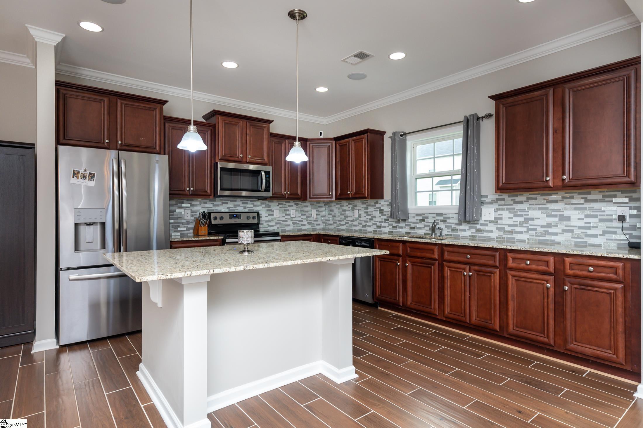 802 Camberwell Road Simpsonville, SC 29680 - Photo 7 of 36 Gallery Image 7